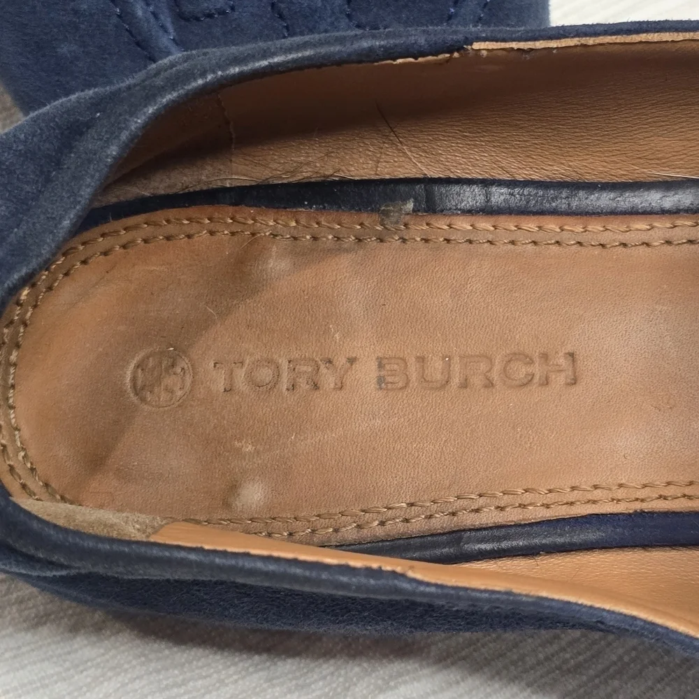Tory Burch Navy Leigh Suede Loafer Logo Medallion Slip on Women's Size 8.5